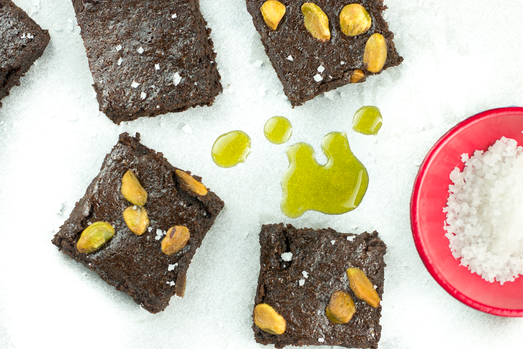 AVOCADO OIL BROWNIES WITH PISTACHIOS AND SEA SALT Ava Jane Kitchen