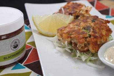 BLACKENED SEAFOOD CAKES WITH CAJUN TARTAR SAUCE – Ava Jane's Kitchen