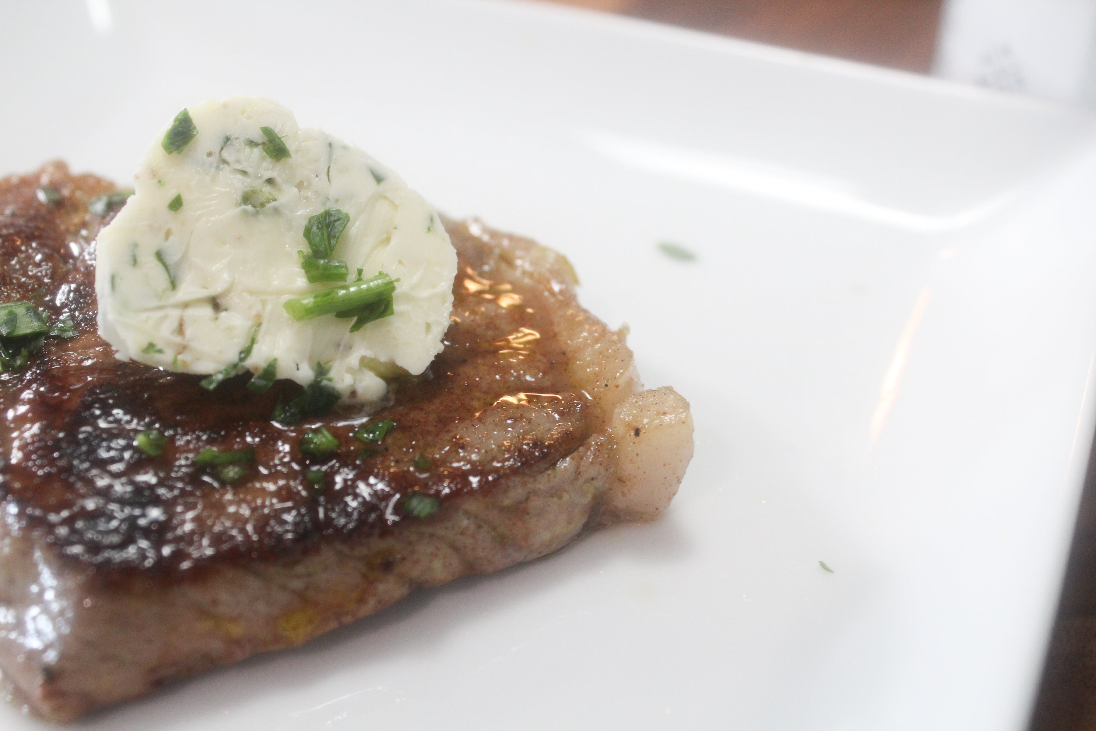 PUMPKIN SPICED STEAKS WITH PARMESAN PEPPERCORN BUTTER Ava Jane Kitchen